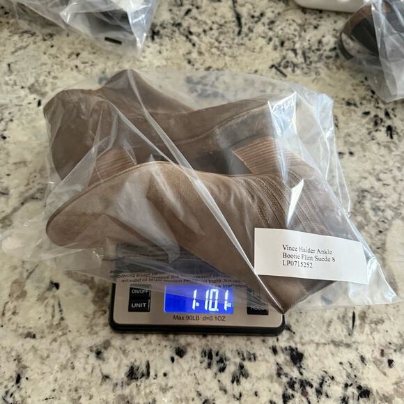 Vince Haider Ankle Bootie Flint Suede 8 - Picture 13 of 14